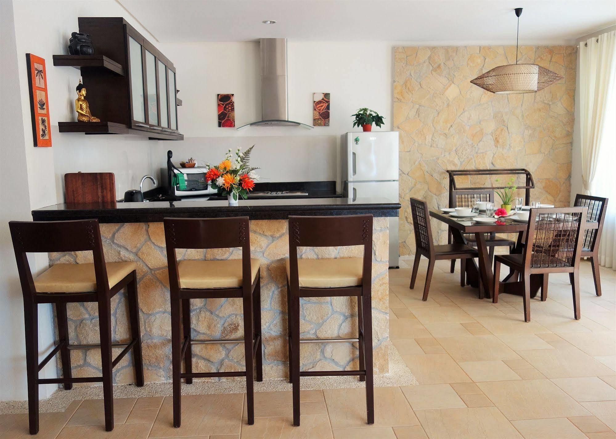 โบราเคย์อพาร์ตเมนท์ แอท เซเว่นสโตน Hotel Balabag  ภายนอก รูปภาพ