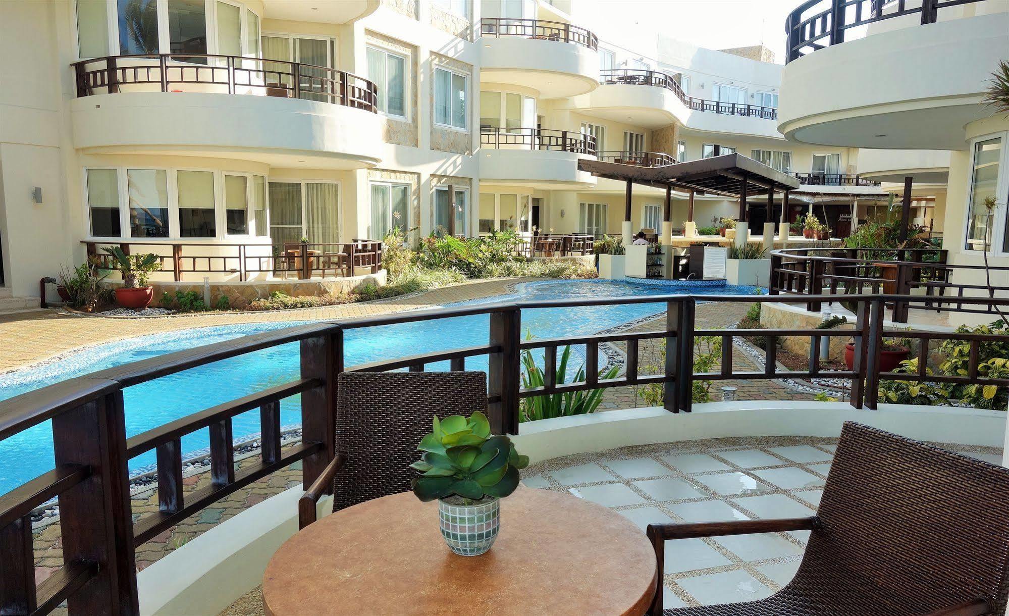 โบราเคย์อพาร์ตเมนท์ แอท เซเว่นสโตน Hotel Balabag  ภายนอก รูปภาพ